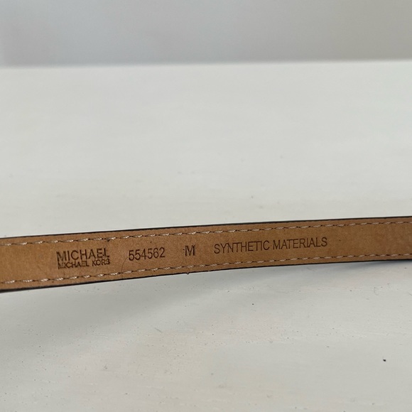 Michael Kors Monogram Waist Bag Size Medium - Picture 4 of 9